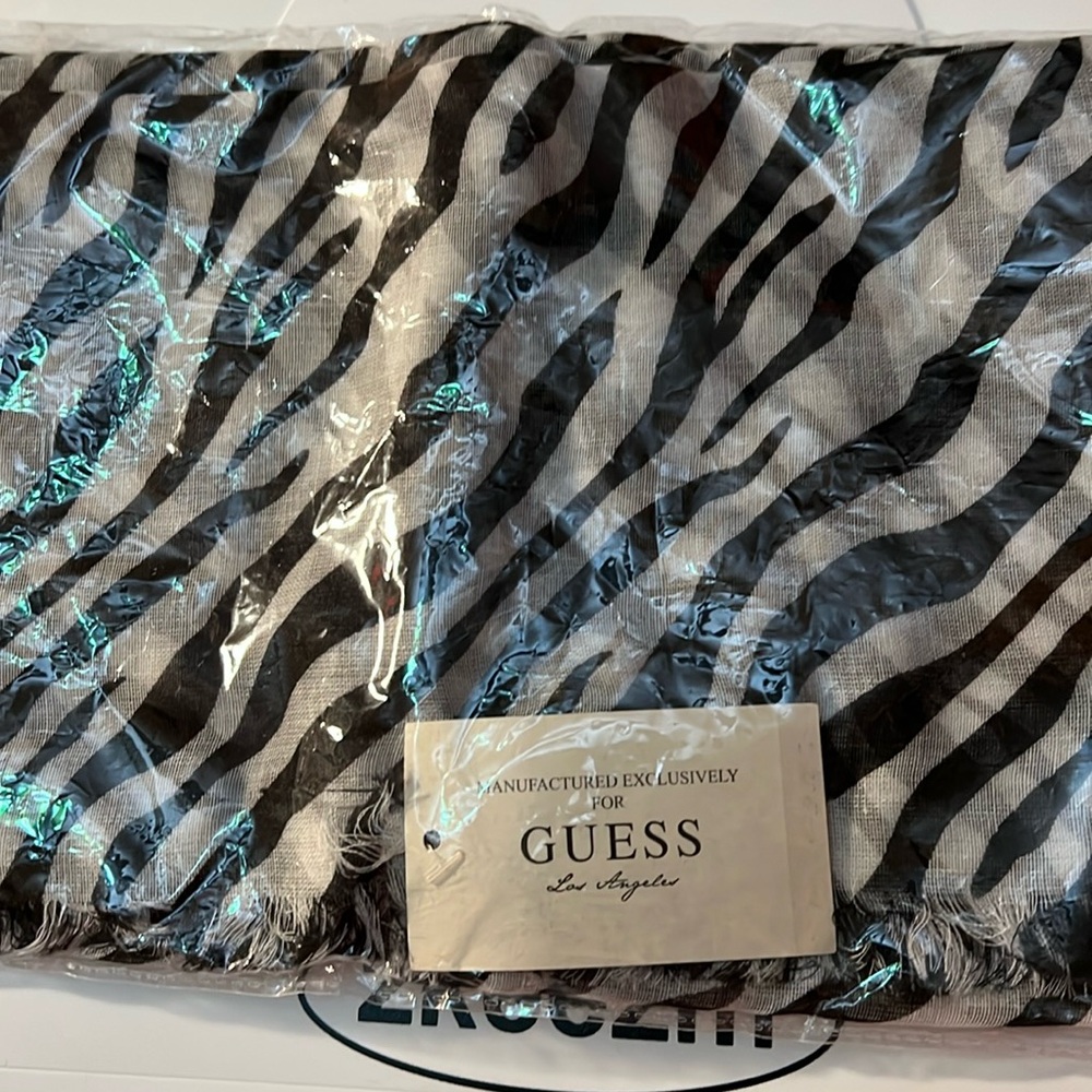 Guess Zebra Scarf